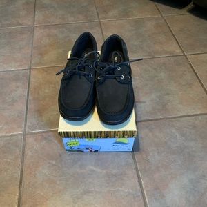 Size 10W Casual Shoes brand new